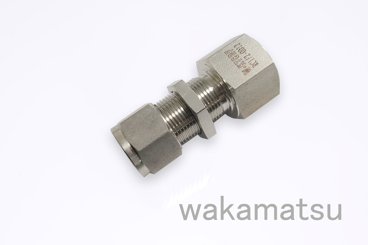 Straight through plate internal thread rotary ferrule